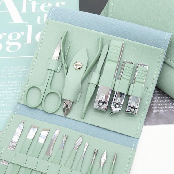 16-Piece Manicure & Pedicure Kit – Premium Nail Care Seta